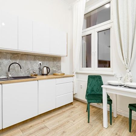 Niron Apartament Dom Z Papieru Sztokholm Piła Dış mekan fotoğraf