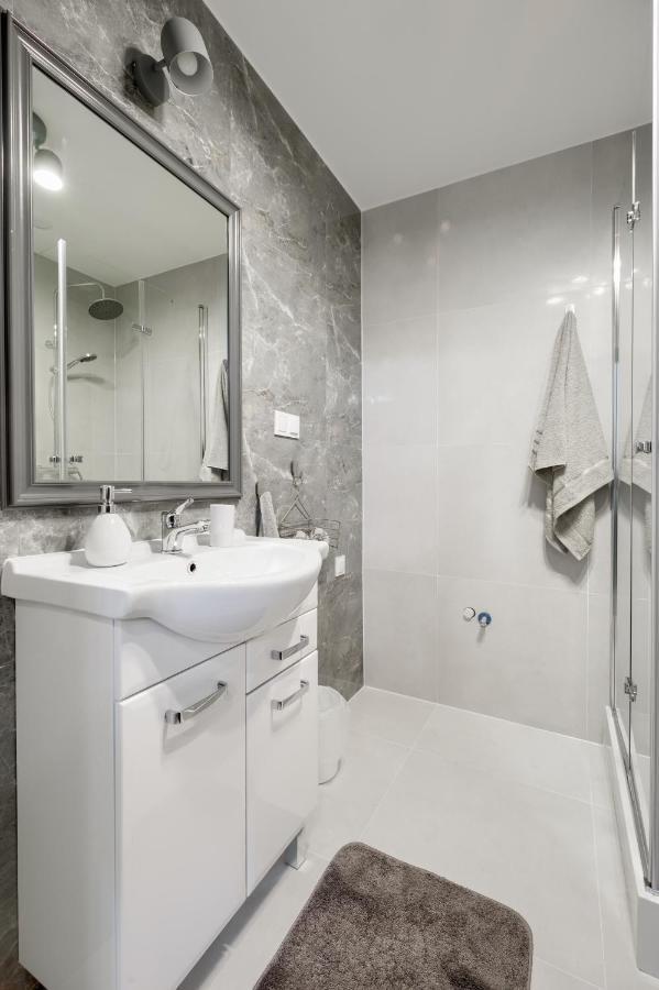 Niron Apartament Dom Z Papieru Sztokholm Piła Dış mekan fotoğraf