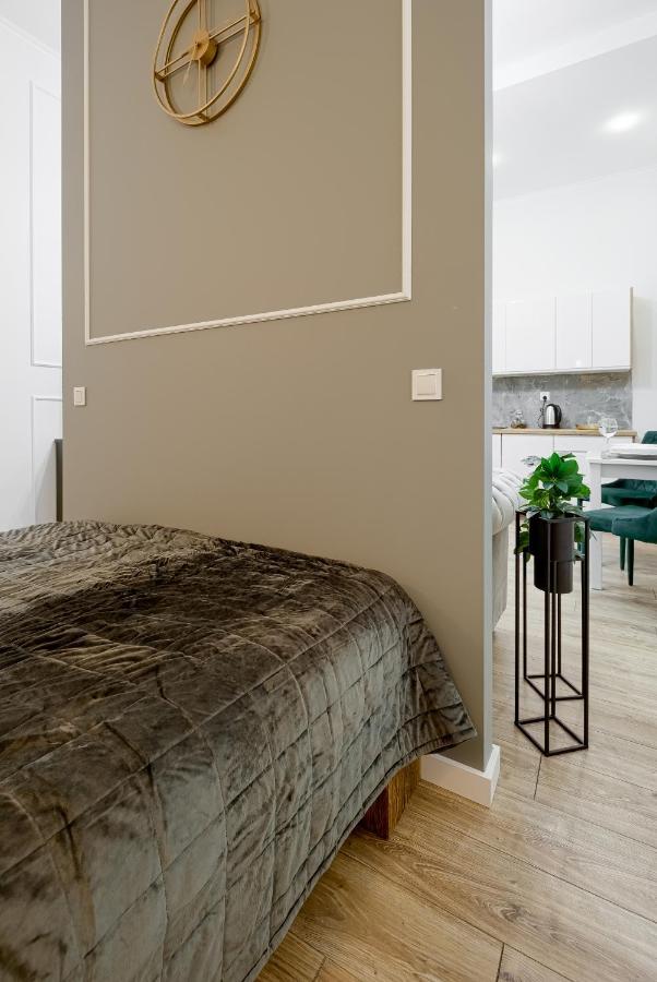 Niron Apartament Dom Z Papieru Sztokholm Piła Dış mekan fotoğraf