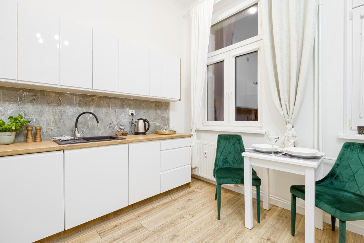 Niron Apartament Dom Z Papieru Sztokholm Piła Dış mekan fotoğraf