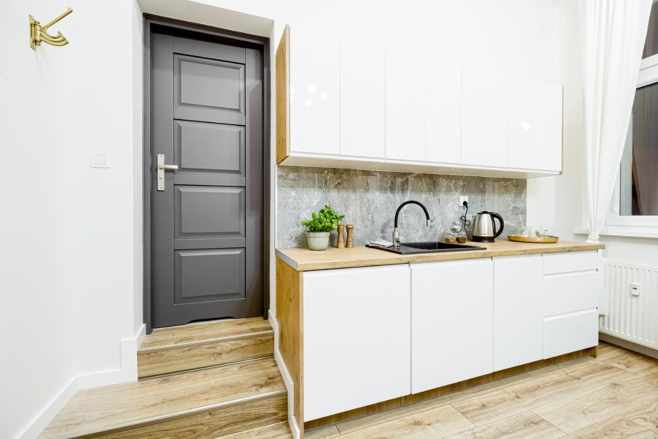 Niron Apartament Dom Z Papieru Sztokholm Piła Dış mekan fotoğraf