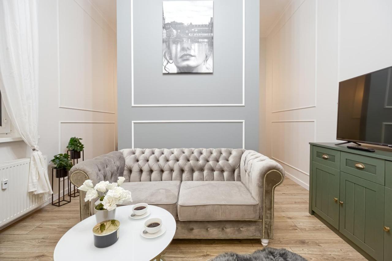 Niron Apartament Dom Z Papieru Sztokholm Piła Dış mekan fotoğraf